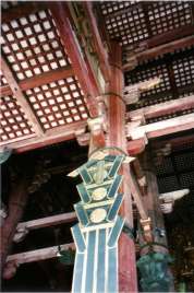 Nara column detail